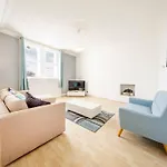 Clifton Spacious 3 Bed & Parking - Simplycheckin דירה בריסטול