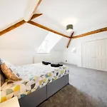 Clifton Spacious 3 Bed & Parking - Simplycheckin בריסטול