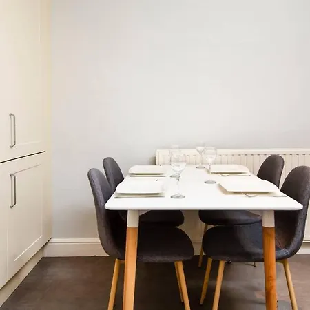 Clifton Spacious 3 Bed & Parking - Simplycheckin * Bristol