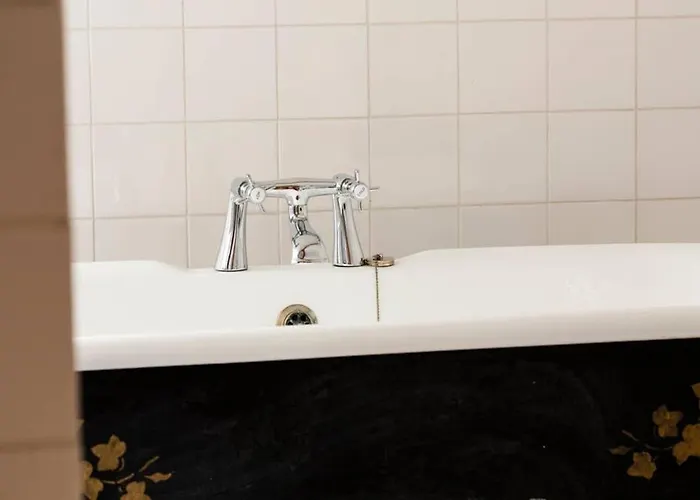 Apartment Clifton Spacious 3 Bed & Parking - Simplycheckin