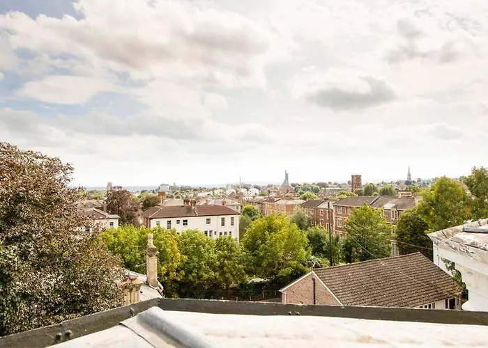 Apartment Clifton Spacious 3 Bed & Parking - Simplycheckin