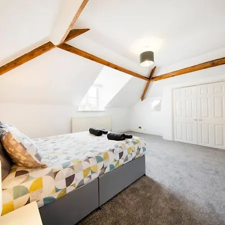 Clifton Spacious 3 Bed & Parking - Simplycheckin ブリストル