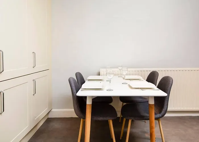 Clifton Spacious 3 Bed & Parking - Simplycheckin * Μπρίστολ