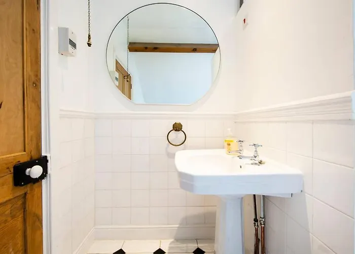 Clifton Spacious 3 Bed & Parking - Simplycheckin Μπρίστολ